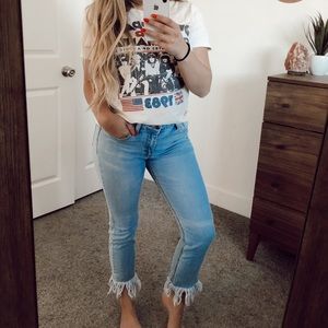 Light wash fringe ankle denim